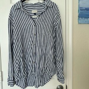 Universal Thread button-up linen top